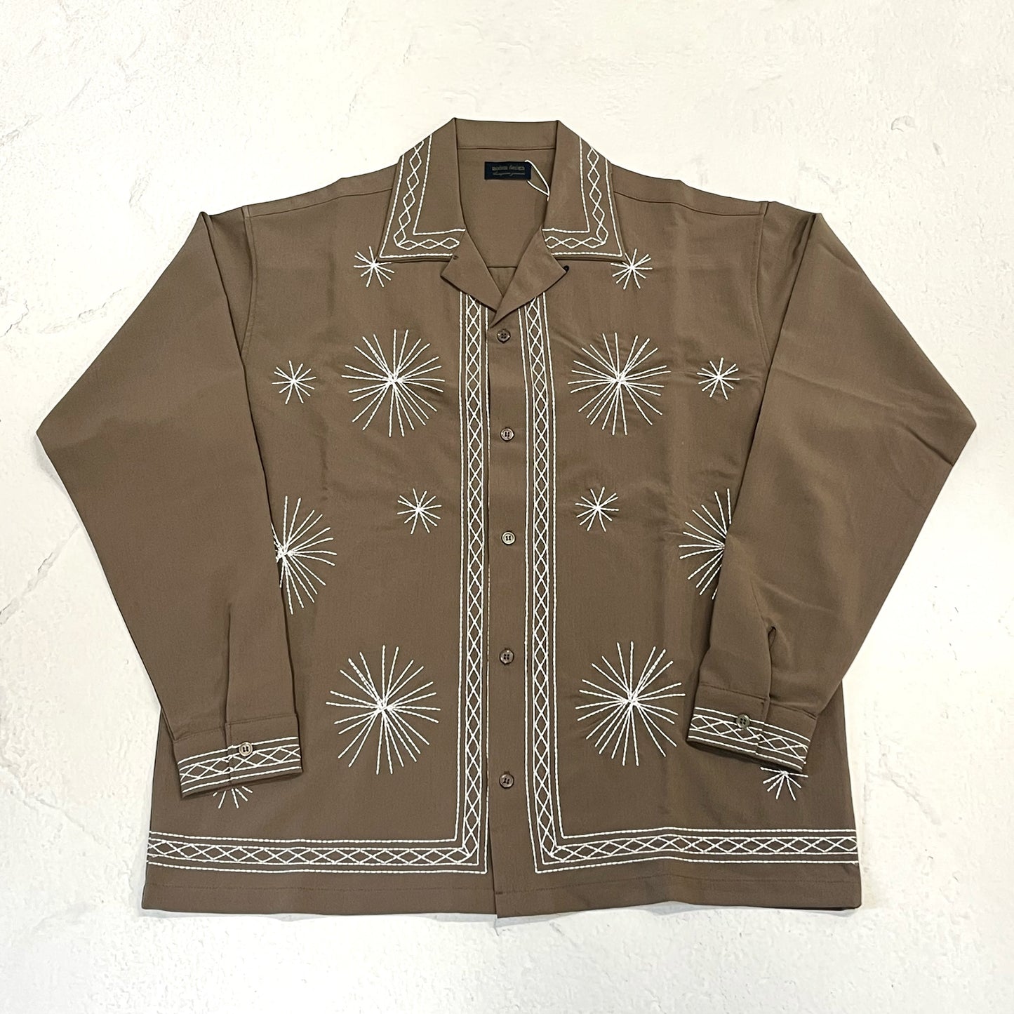Embroidery Shirt M-2604258