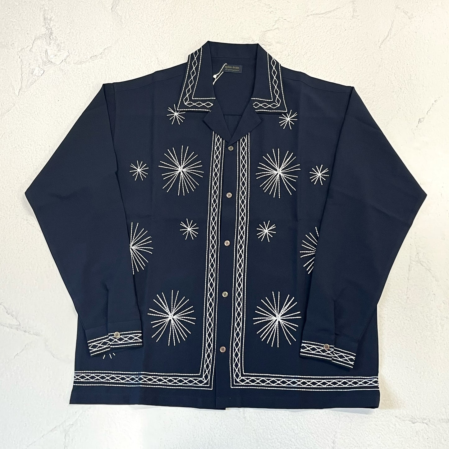 Embroidery Shirt M-2604258