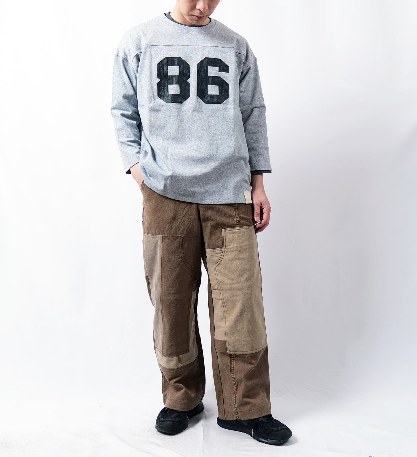 crack rubber football Tee -gray-