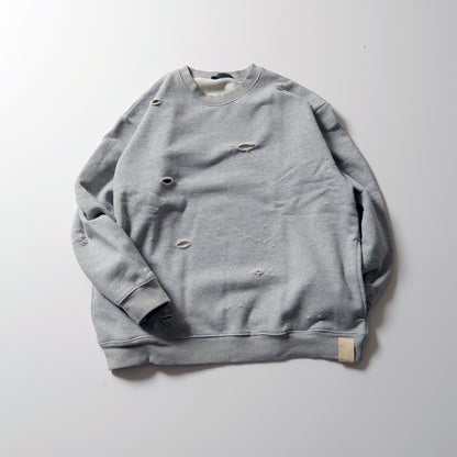 Damage aging crew neck